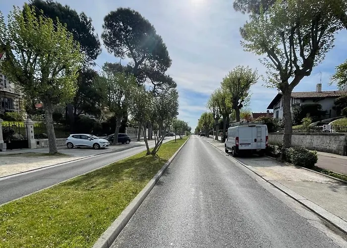 St Ferdinand Apartment