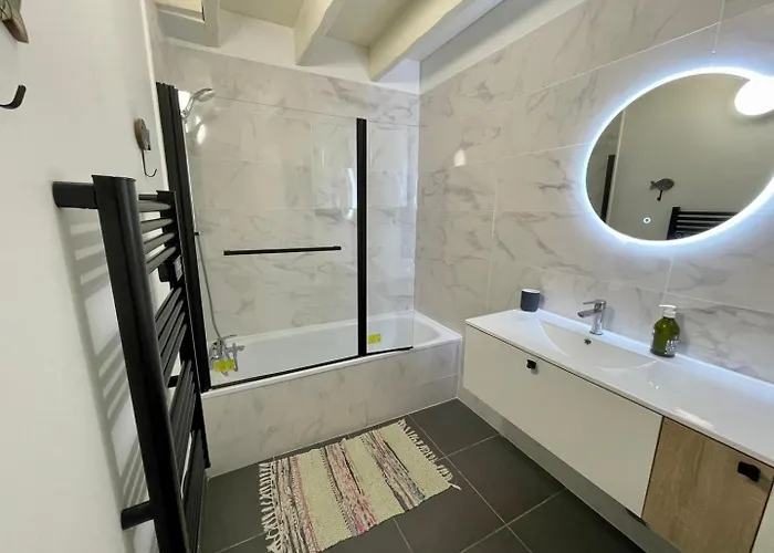 St Ferdinand Apartment *